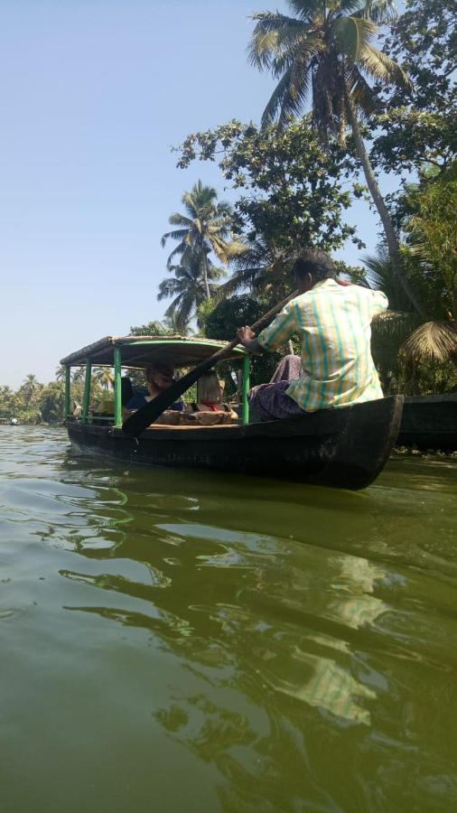 Alappuzha The Blues酒店 外观 照片